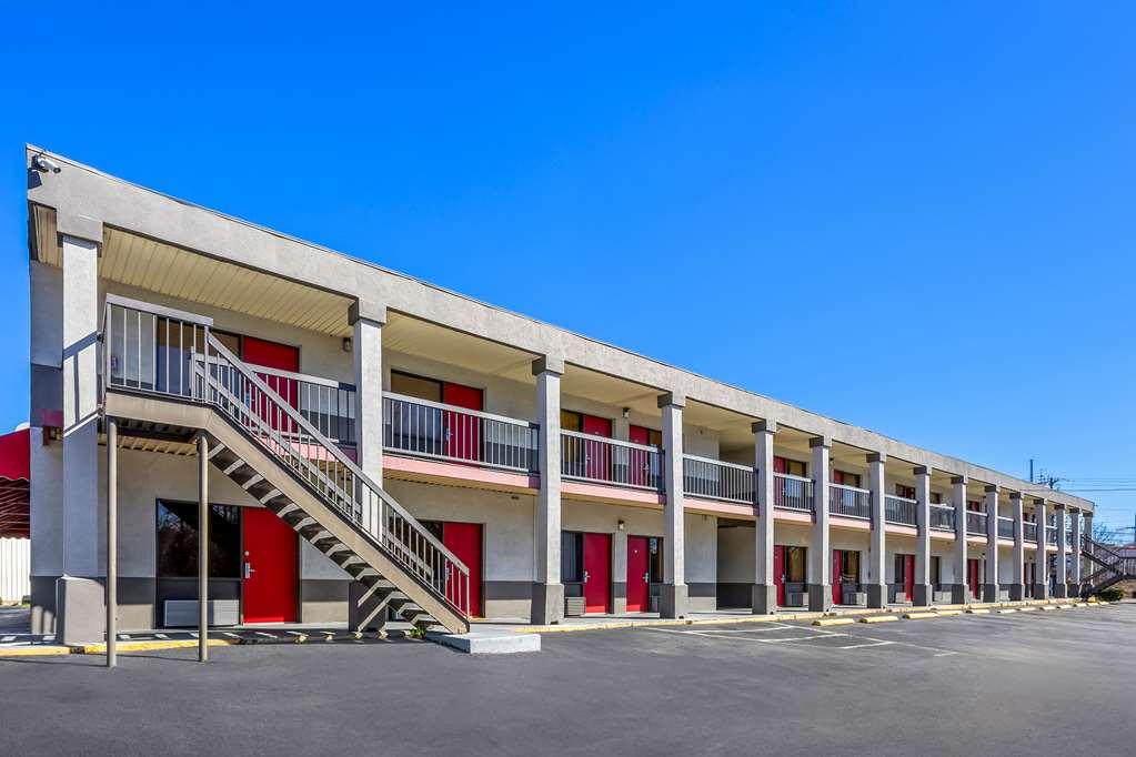 Americas Best Value Inn Fort Jackson Columbia Exterior foto