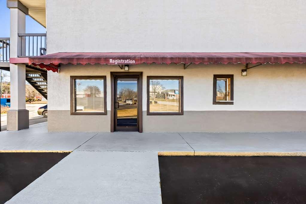 Americas Best Value Inn Fort Jackson Columbia Exterior foto